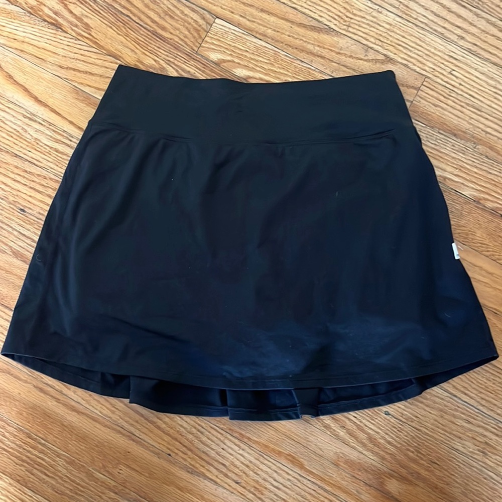 Vuori Halo Performance Skirt, Black size small